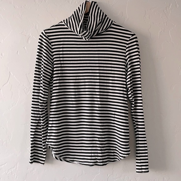 Joules Tops - Joules fleece turtleneck warm layer lightweight S